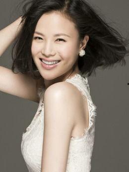 演员黄薇个人图片,光影交织，演绎人生百态